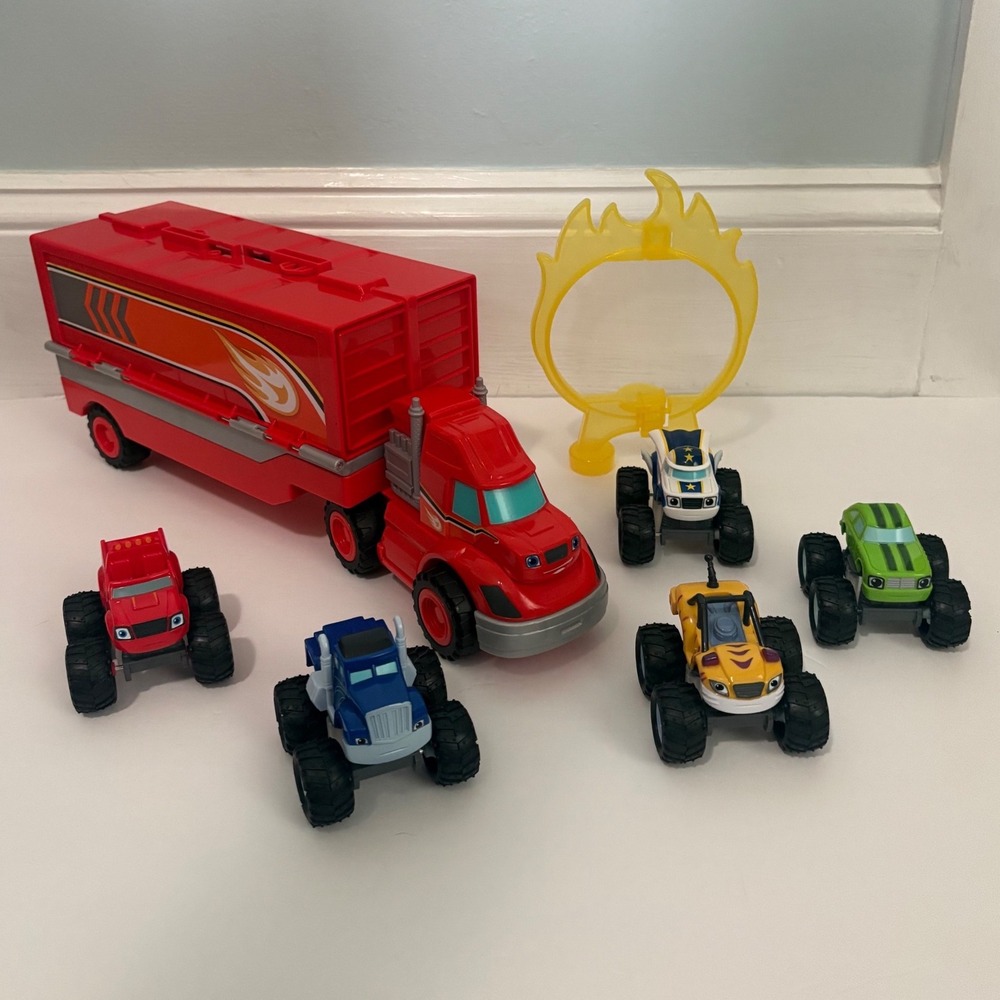 Blaze and the Monster Machines Stunts Hauler, 5 Plastic Trucks & Ring-of-Fire